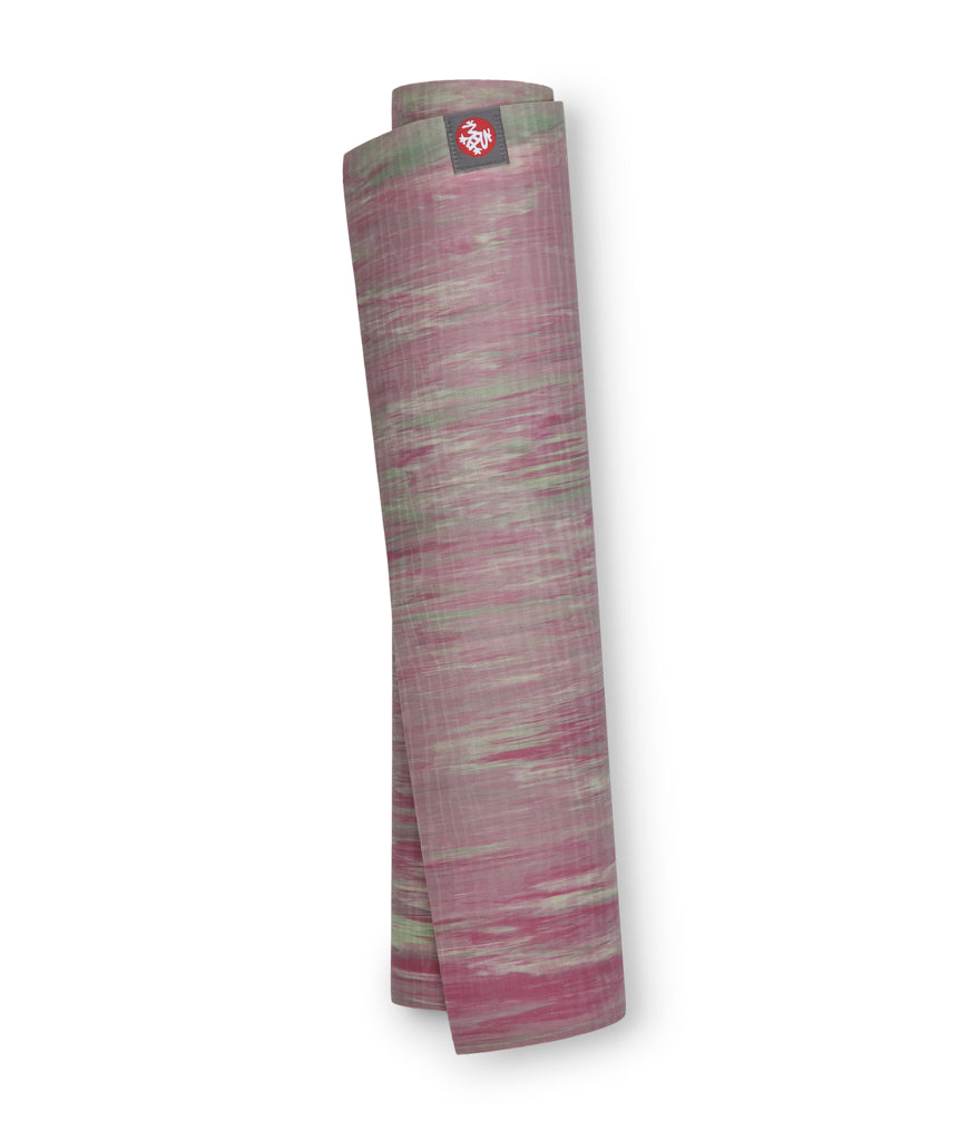 Manduka eKOLite 4mm Yoga Mat - Leaf Marbled - rolled vertical | Manduka NZ