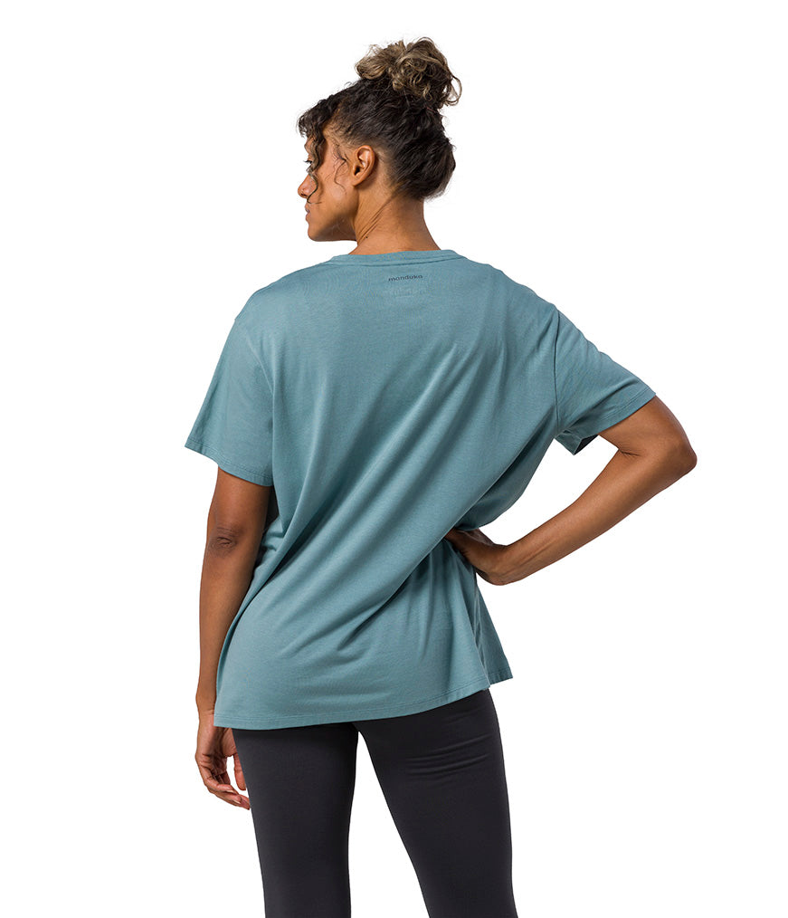 Vinyassa Tee - Beetle - Rear View - Gallery Image 4 | Manduka | Manduka NZ