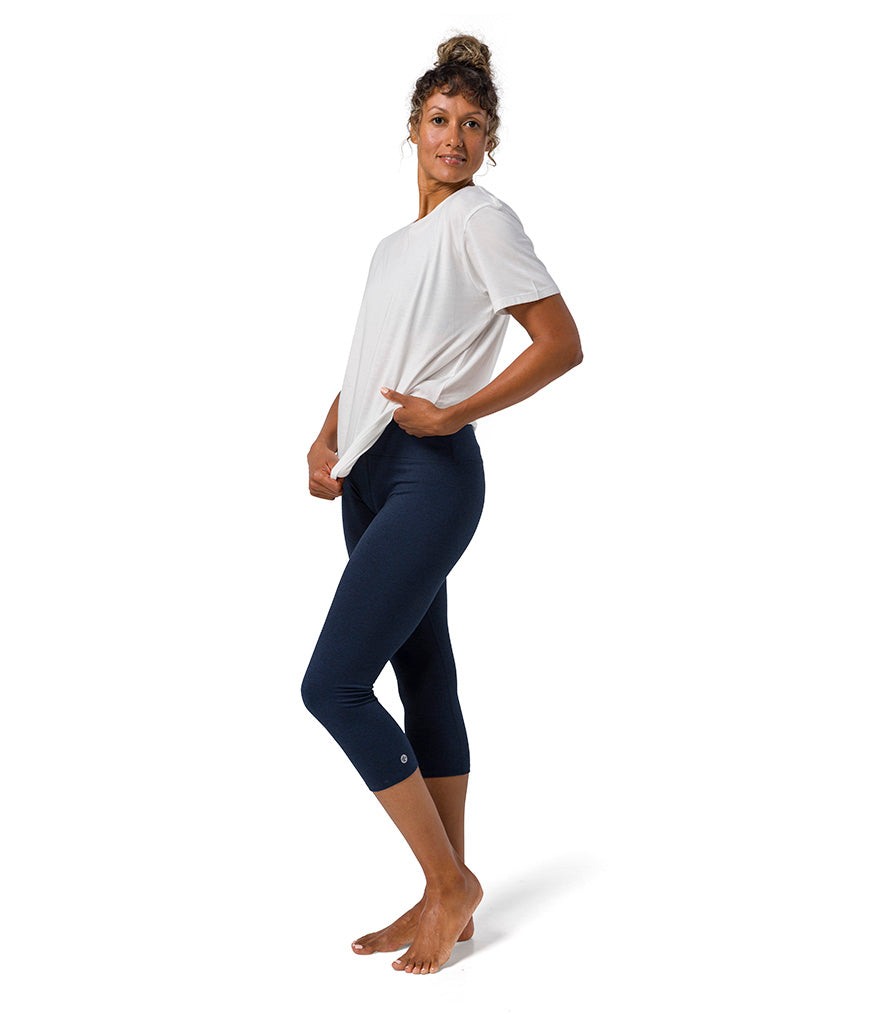 Vinyassa Tee - White - Side View - Gallery Image 1 | Manduka | Manduka NZ