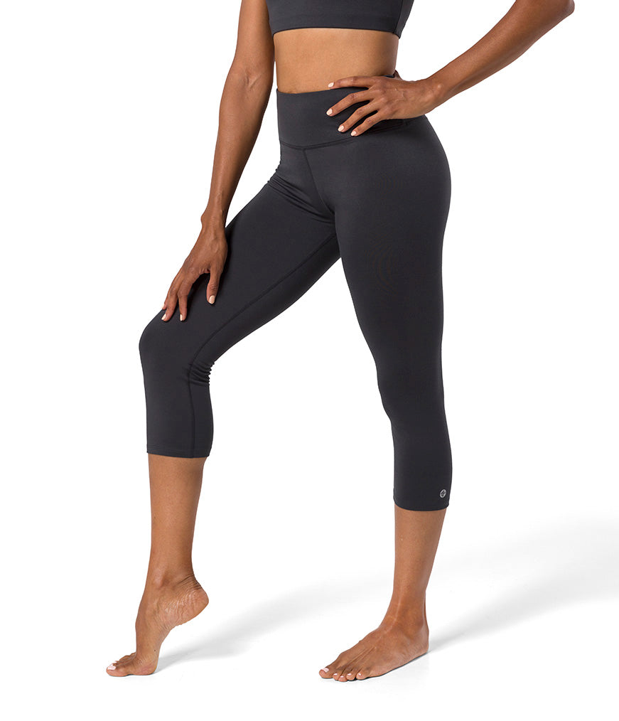 Dhara Capri Legging - Phantom - Side View - Gallery Image 3 | Manduka | Manduka NZ