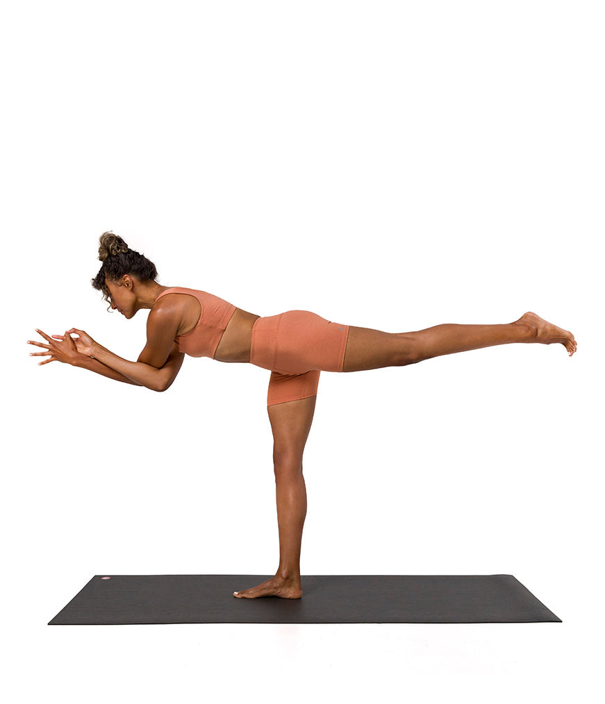 Dhara Short - Clay Heather - model in asana on PRO Yoga Mat - Gallery Image 6 | Manduka | Manduka NZ