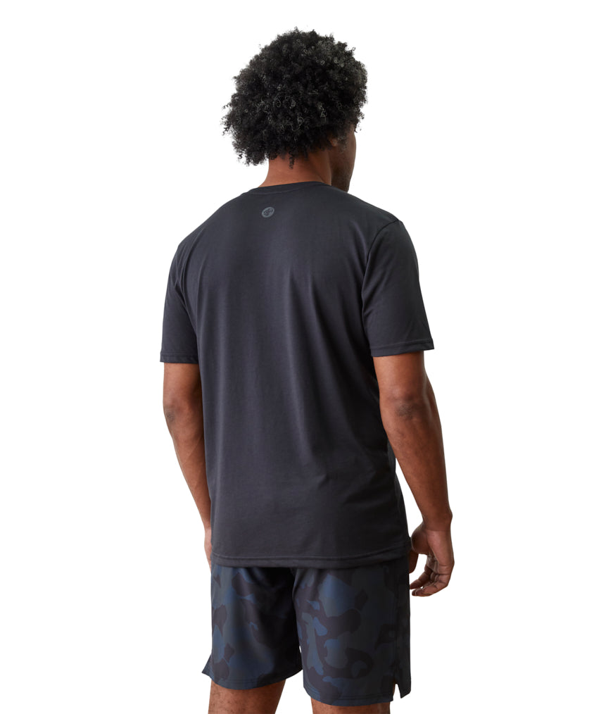 Vinyassa Tee Men - Blackout - Rear View - Gallery Image 2 | Manduka | Manduka NZ