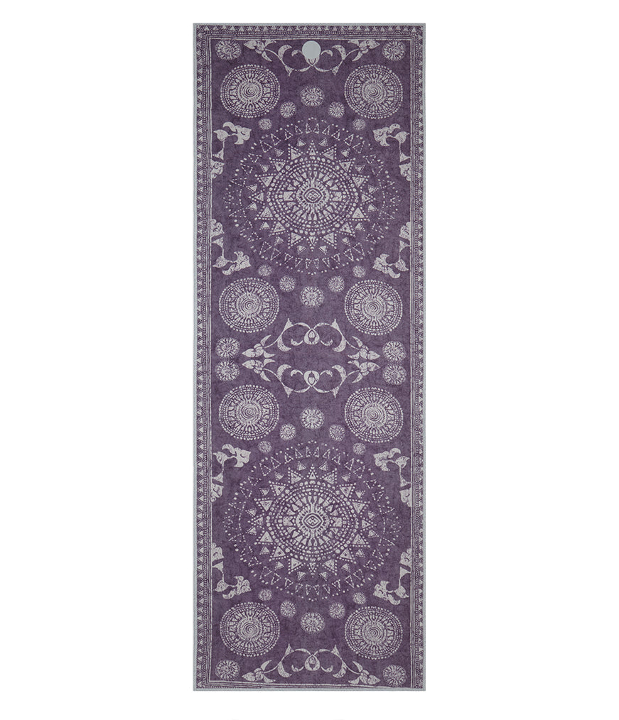 Manduka Yogitoes Mat Towel - Geija Purple - lying flat | Manduka NZ