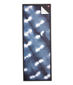Manduka Yogitoes Mat Towel - Tie Dye Splash - lying flat | Manduka NZ